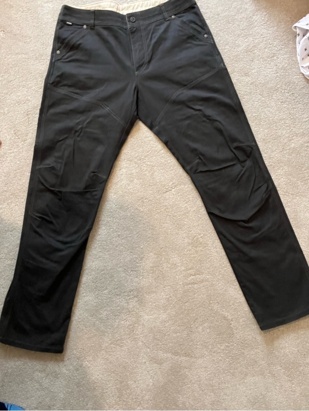 Kuhl Men's Lawless dark brown work pant.
